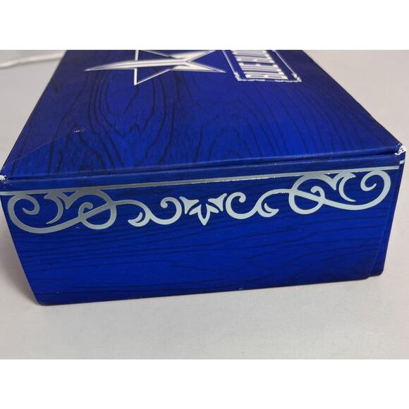 Jeffree Star Blue Blood Eyeshadow Palette 18 Shade Makeup Authentic New Sealed - Picture 9 of 9